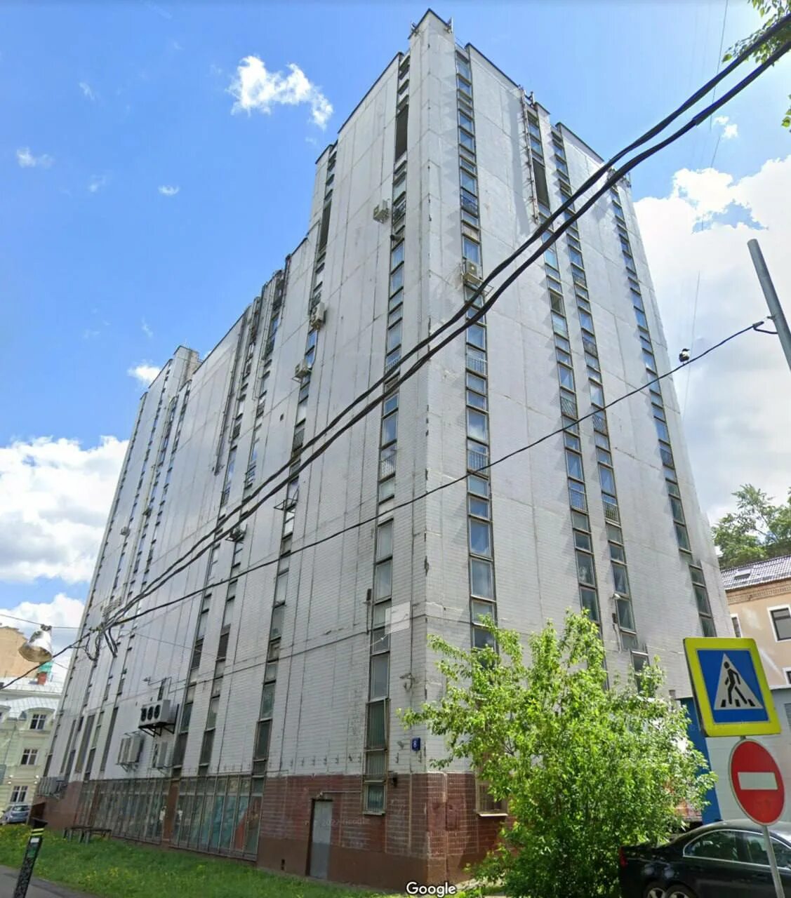 В москве на зданиях установили