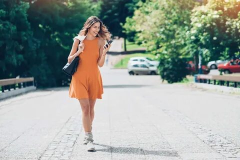 Женщина пошла на свою