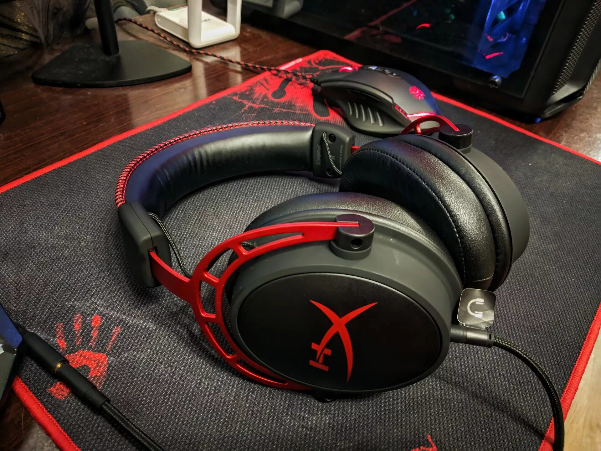 Kingston HYPERX cloud Alpha. Наушники HYPERX Alpha. Наушники ХАЙПЕР Х Клауд Альфа. Компьютерная гарнитура HYPERX cloud Alpha, Red.