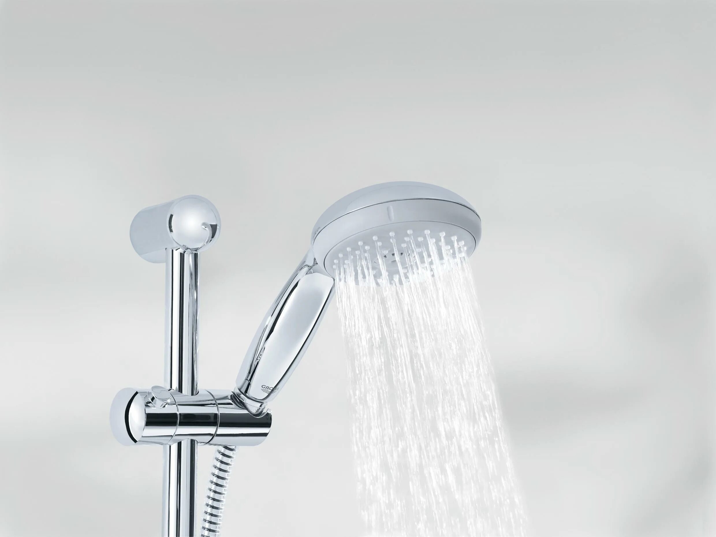 Grohe New Tempesta 100. 27853001 Grohe. 27600001 Душевой гарнитур Grohe New Tempesta 100 III В комплекте, 600мм.