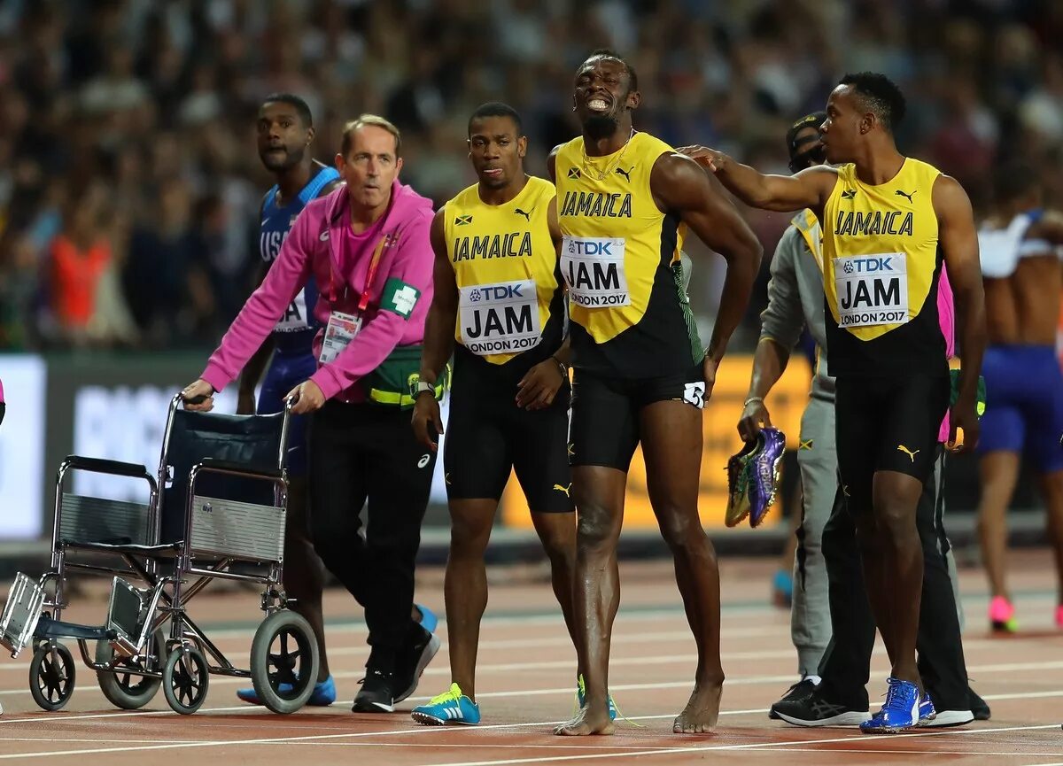 болт ямайка бег 100. усейн болт боруссия дортмунд. усейн болт бег 100 метров. усейн болт рекорд. усейн болт пекин 2008.