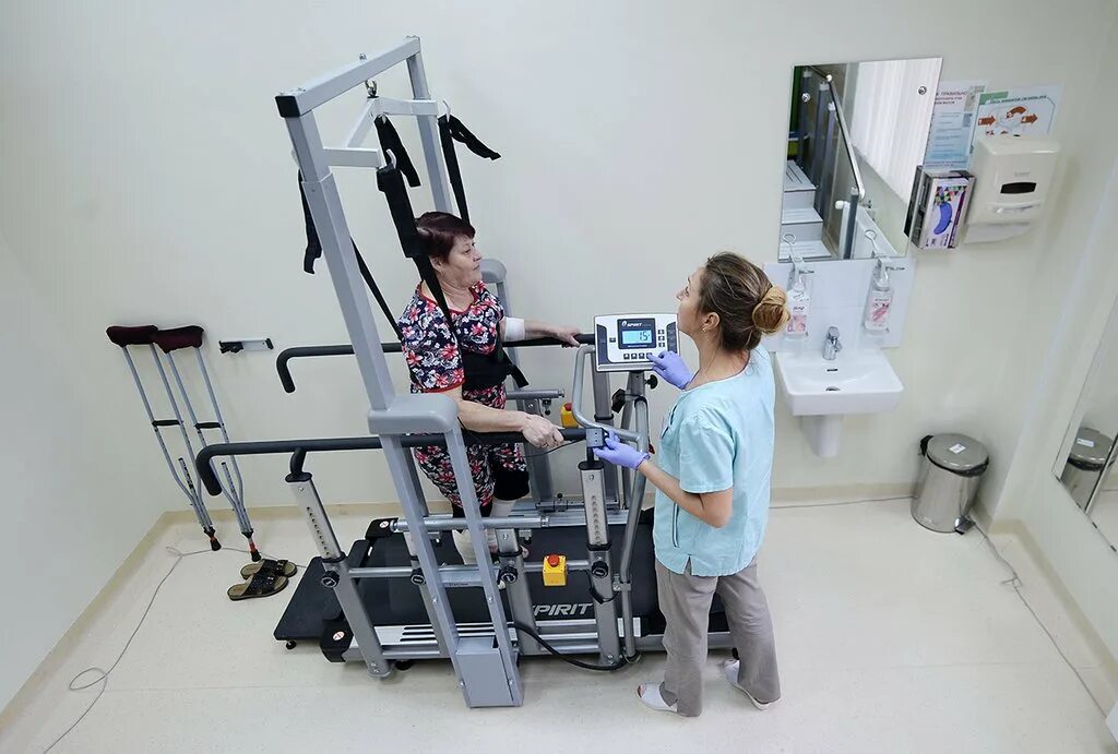 Центр реабилитации лрц. Консилиум реабилитационный центр. Бесплатная реабилитация. Медицинская реабилитация. Реабилитационный центр после инсульта красноярск.