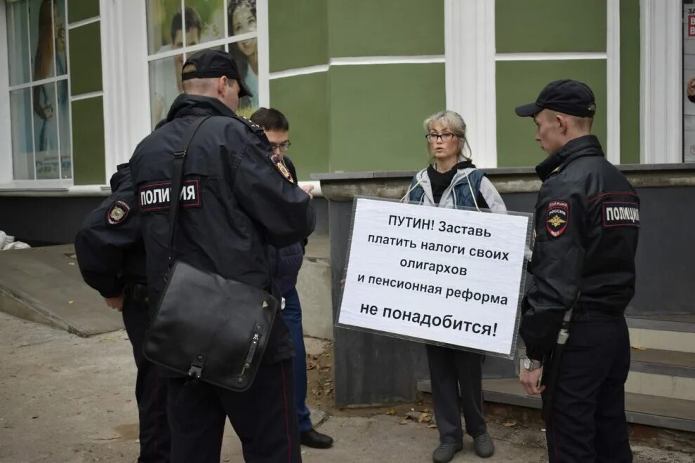 Разрешили не платить налоги. Плати налоги прикол.