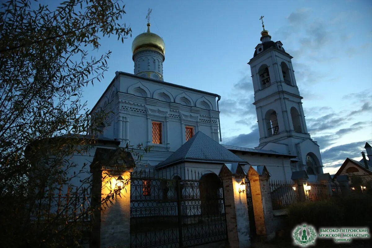 Храм дмитрия дмитровское. Церковь димитрия солунского дмитровское. храм дмитрия солунского село дмитровское. храм димитрия солунского в красногорске. церковь св.дмитрия солунского дмитровск.