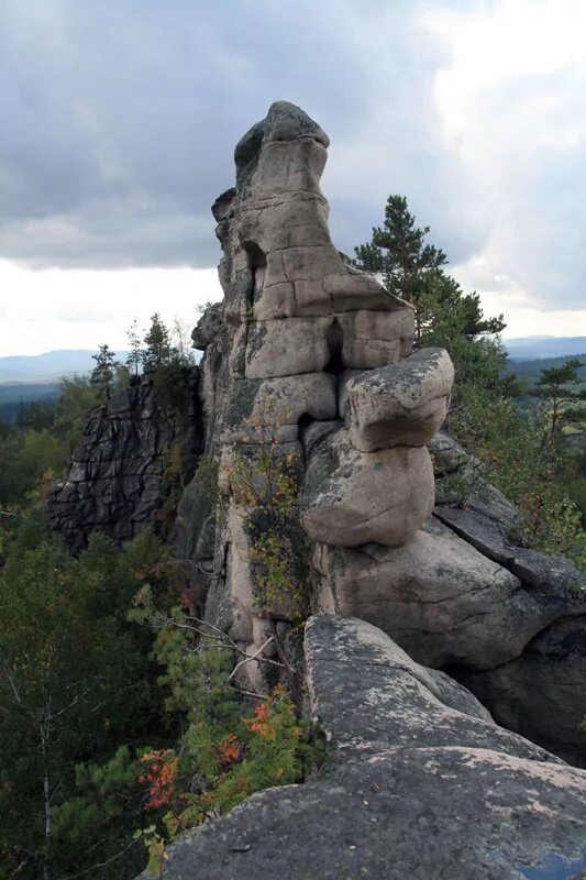 тайны уральских гор. священная гора иремель. уральские горы ильменский хребет. руины французского замка миасс. тайны уральских гор.