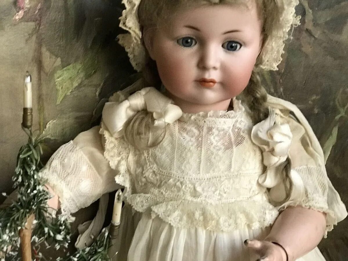 Старая куколка. Викториан долл-кукла. Антикварные куклы. Старые куклы. Антикварная куколка.