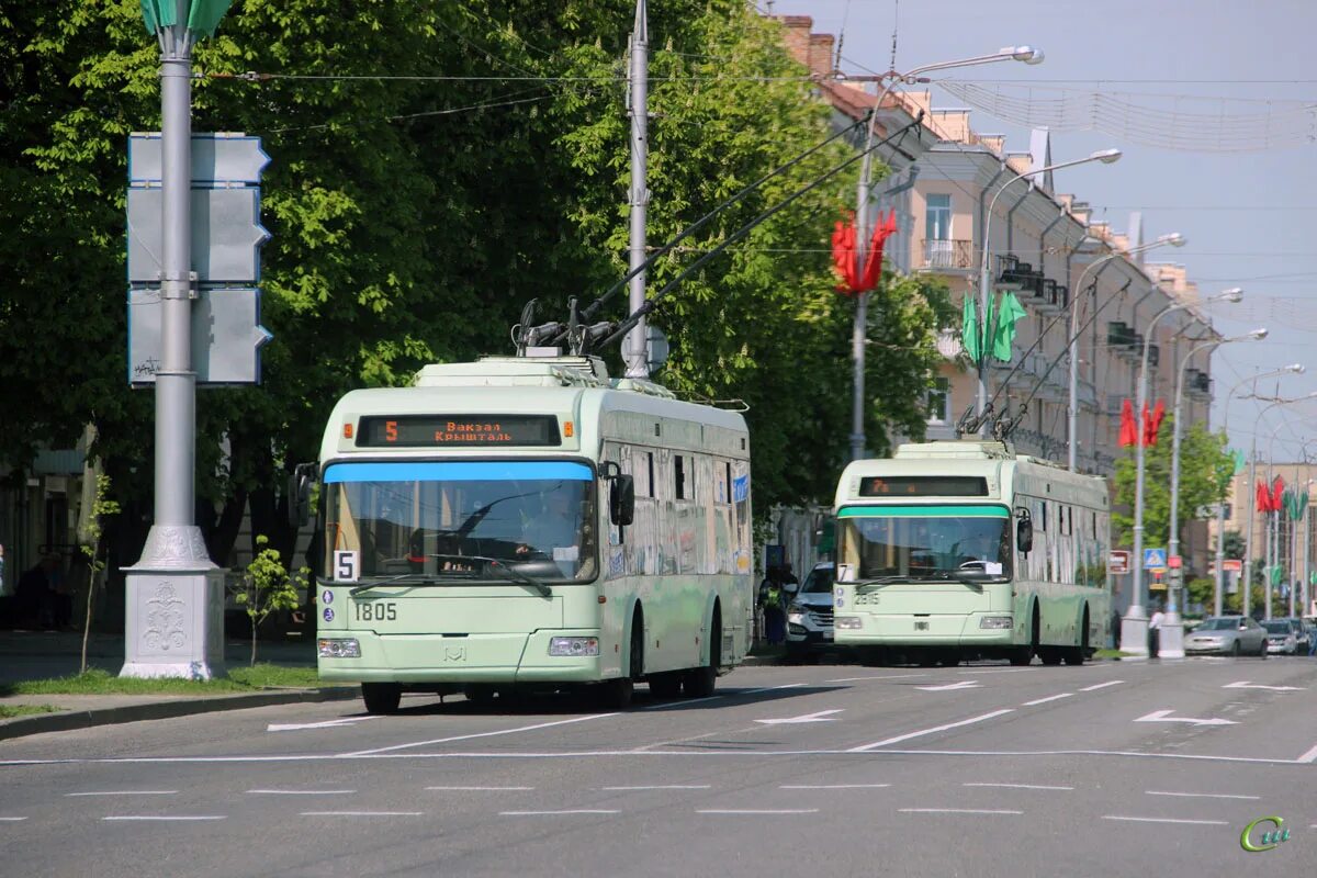 Расписание троллейбусов гомель 15. Гомельский троллейбус АКСМ 321. АКСМ-321 троллейбус 3д модель. АКСМ 321 на маршруте 7. Поезда в троллейбусе АКСМ-321 И О 257 В Тирасполь l 27 мая 2024.
