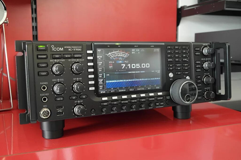 Icom ic 7700. Айком 7700 трансивер. Icom ic-7800. Трансивер Icom 7810. Куплю б трансиверы