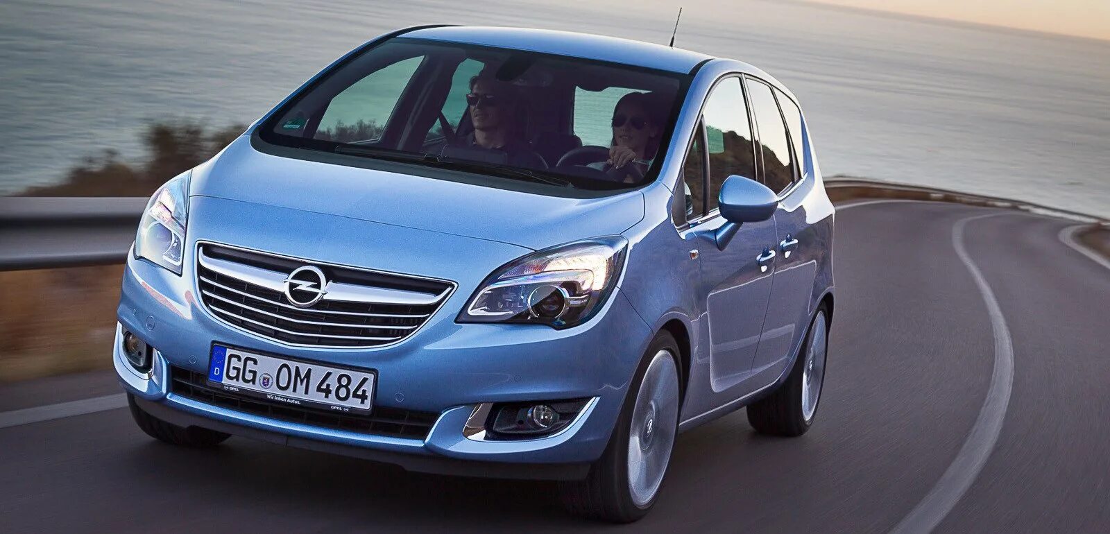 Opel Meriva 2014. Opel Meriva b. Opel, модель: Meriva. Opel Meriva панорама.