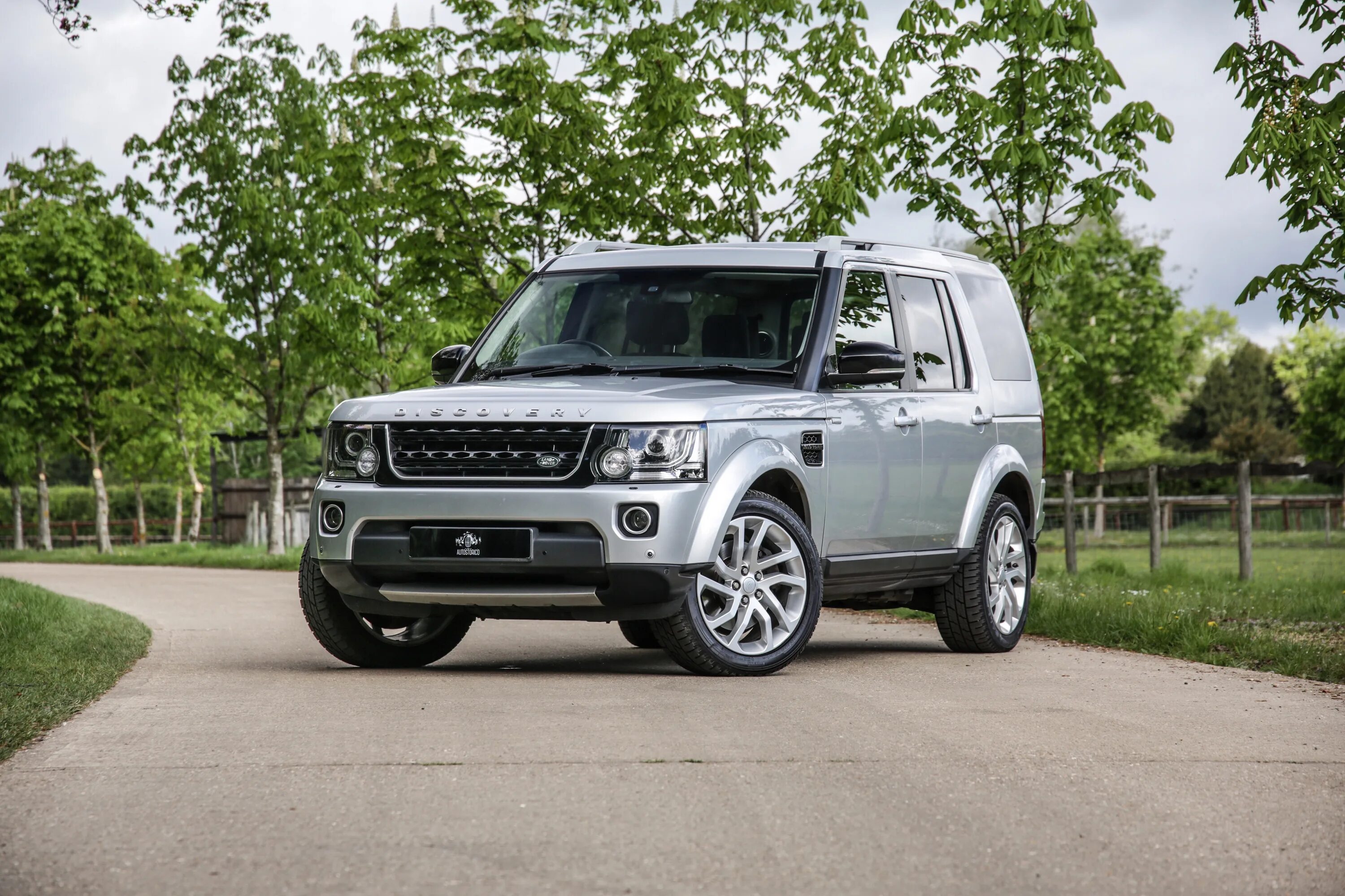 Land Rover Discovery 4. Рендж Ровер Дискавери 3. Ленд Ровер Дискавери 2016. Рендж Ровер Discovery 4.