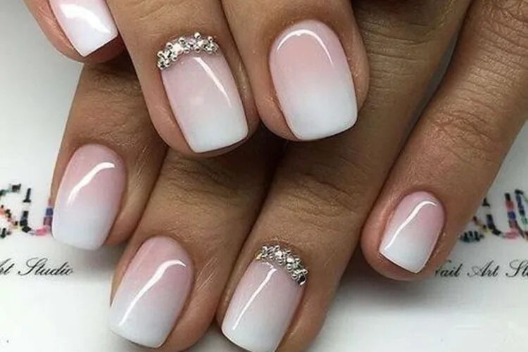 Reverse french ombre-cute Ombre nails, French tip nails, French acrylic nails