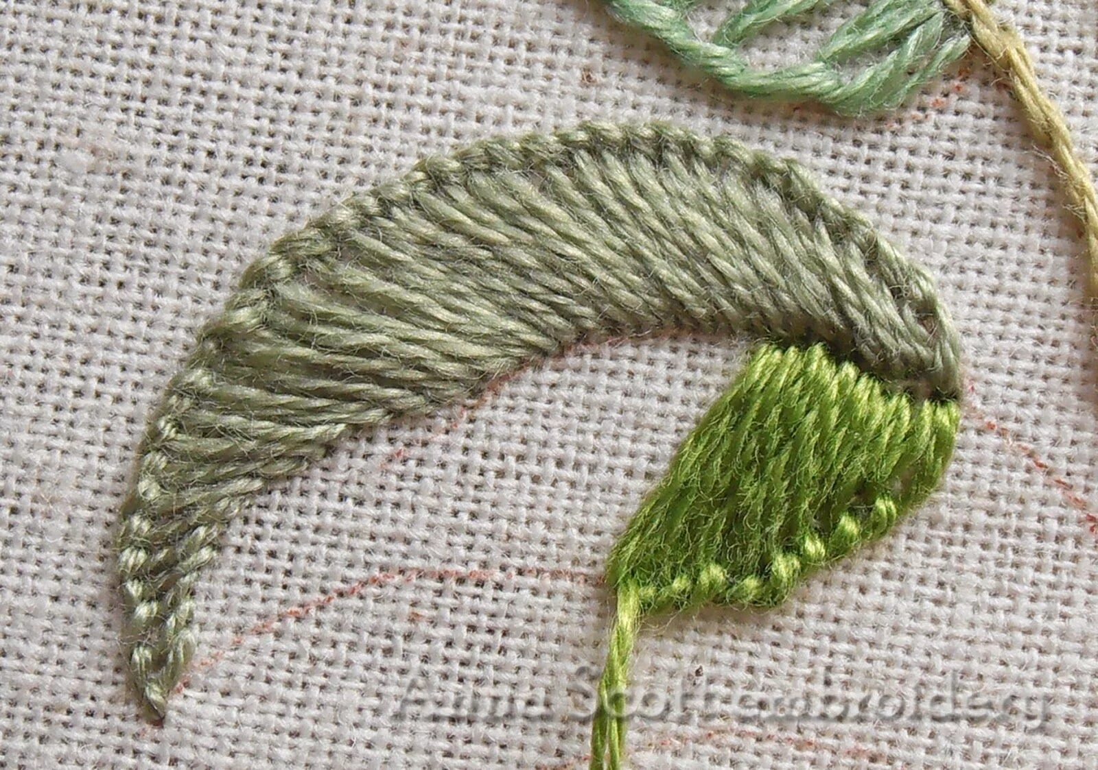 Гладь лист. Leaf stitch («вышивка листьев»).. вышивка листиков мулине. вышивка листика гладью. вышивка листочков нитками.