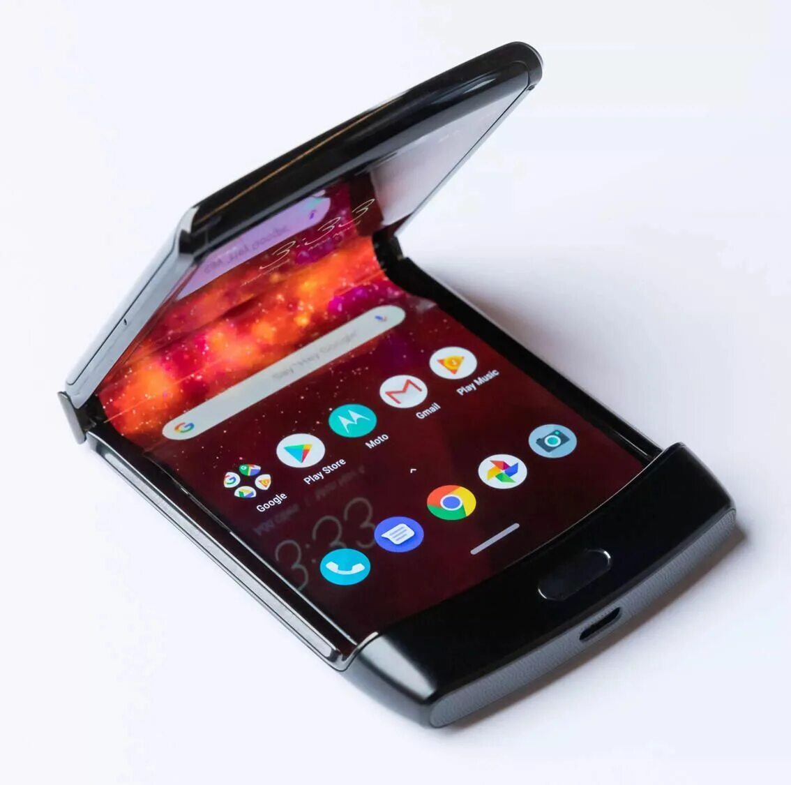 Новые телефоны сенсорные. Motorola RAZR раскладушка. Motorola RAZR 2019. Моторола складной смартфон 2020. Складной смартфон Motorola RAZR.