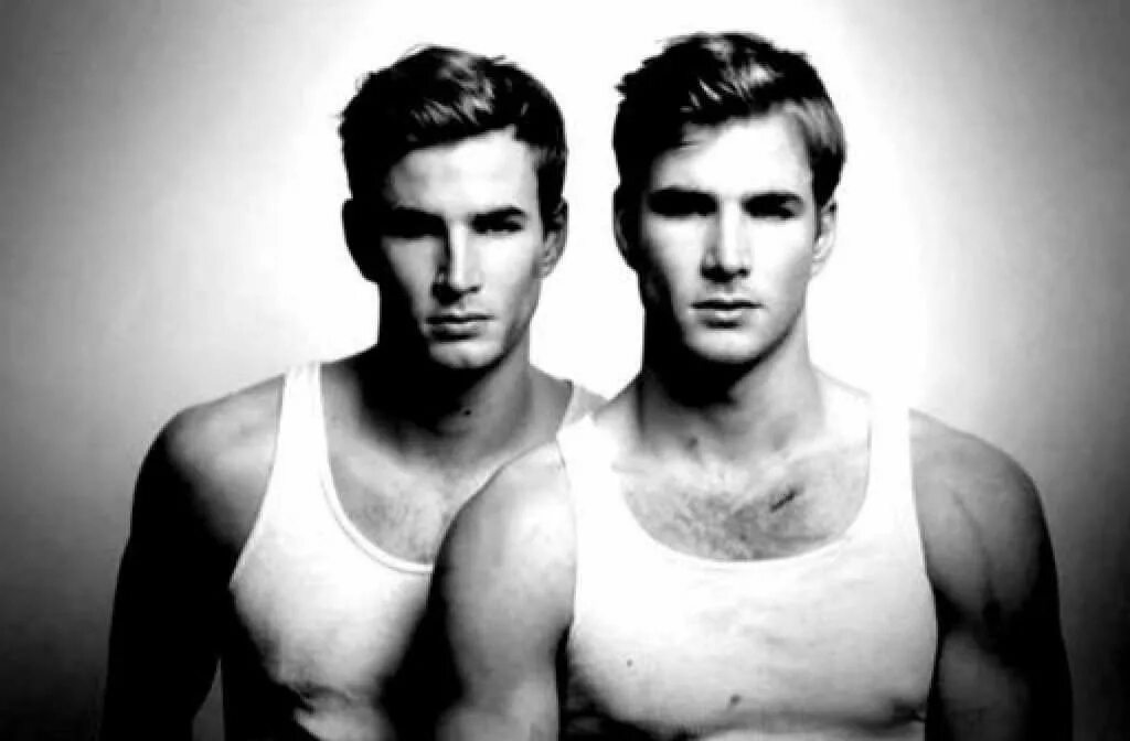 близнецы парни. джордан стенмарк. близнецы. мужик близняшек. близнецы.