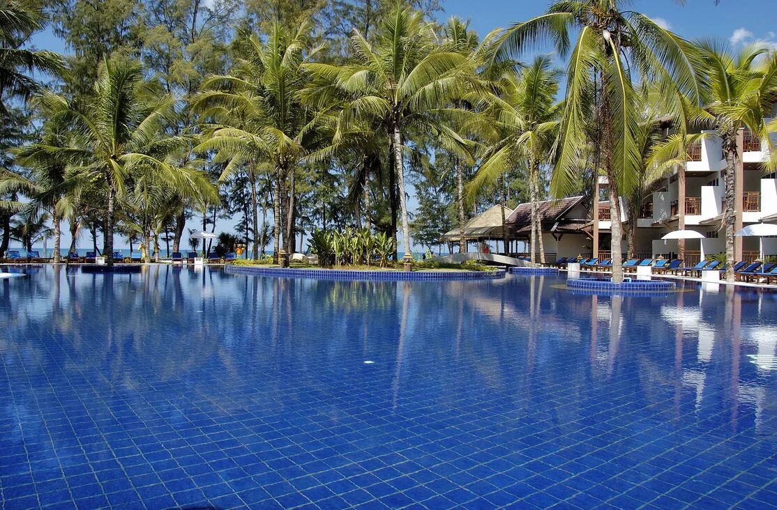 Тайланд отель бангтао бич. Отель санвинг бангтао пхукет. Ксана бич клаб бангтао. Sunwing bangtao beach 4. Sunwing bangtao beach 4.