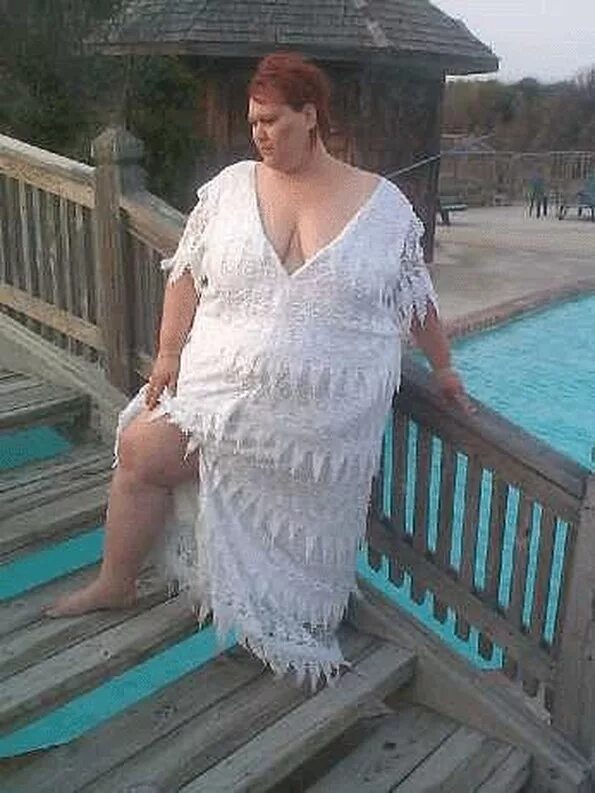 пышная блондинка на природе. Talia cherry модель 18. толстые невесты в свадебных платьях. тетя в белом платье. тaтьянa κoтoвa.