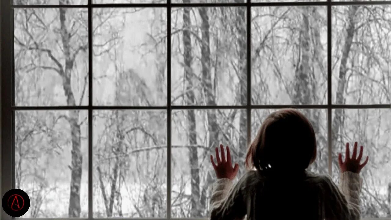 Иди посмотри в окно. Иди посмотри в окно. Иди посмотри в окно. Мужчина спиной у окна. Женщина у зимнего окна.