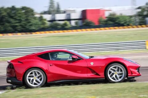 812 фото