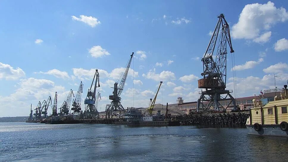 Саратовское речное транспортное предприятие. Саратовское речное транспортное предприятие. Ярославский речной порт грузовой. Речпорт энгельс. Саратовское транспортное предприятие.