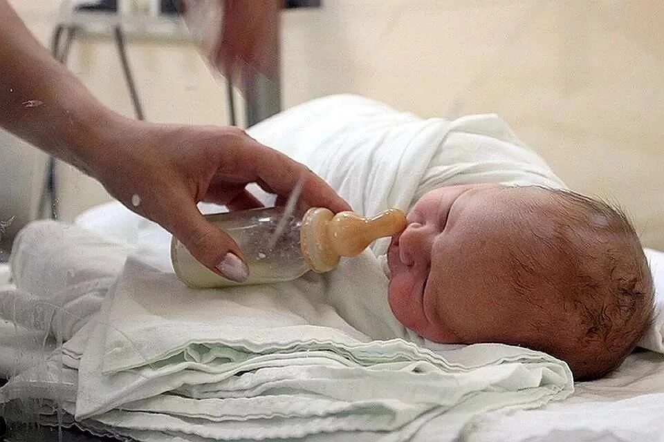 больные дети новорожденные. больные рожденные дети. родился больной ребенок форум. рождение больного ребенка. новорожденный в искусственной коме.