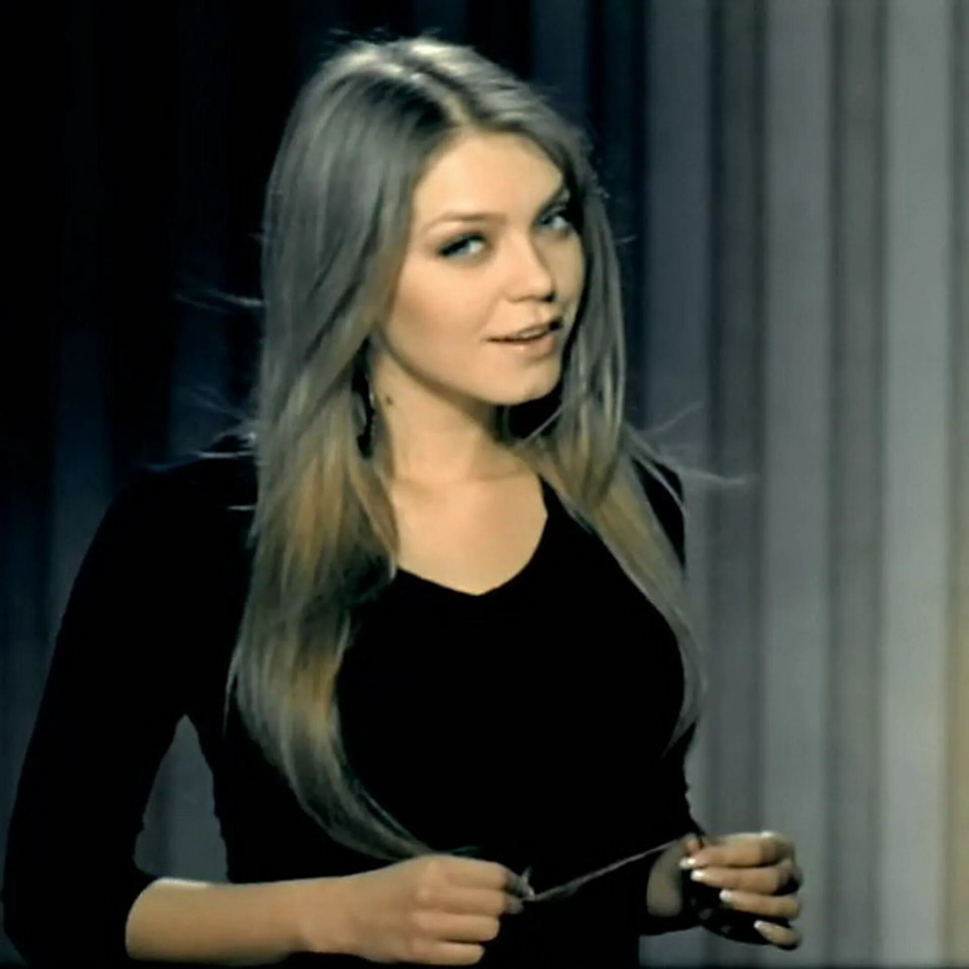 Акула новая песня. Кислотный диджей 2001. Акула певица. Акула певица фото. Акула новая песня.