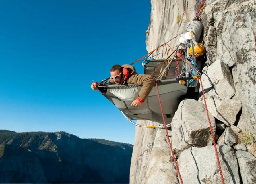 Extreme adventure. Экстремальный туризм. Экстремальный путешественник. Природный экстрим. Экстремальные природные условия.