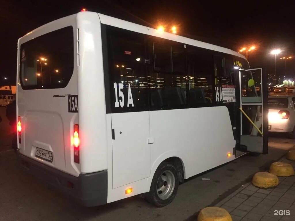 Автобус 15р первомайская. Маршрутка Новороссийск. Маршрутка 15. Маршрутка 15 а Новороссийск. Автобус 15 Воронеж.