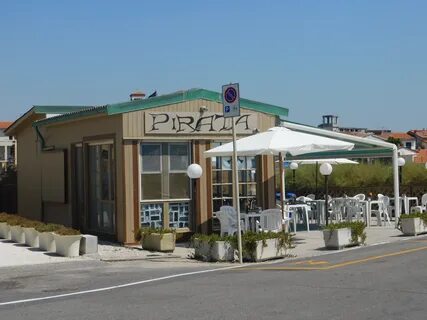 File:Pirata restaurant, Pisa.jpg - Wikimedia Commons