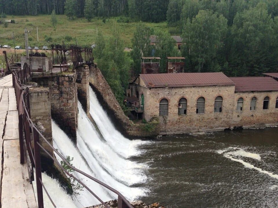 Пороги калининград. Пороги Челябинская область гостиница. Порог база. Юрак пороги. Комплекс пороги Челябинская область фото.