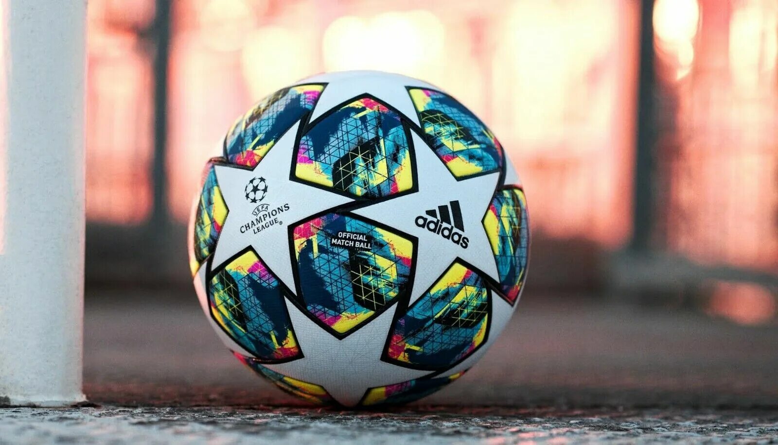 Адидас лига чемпионов. Мяч adidas Champions League 2019. Мяч adidas Champion Liga 2019. Мяч адидас ЛЧ 20. Мяч UEFA Champions League adidas.