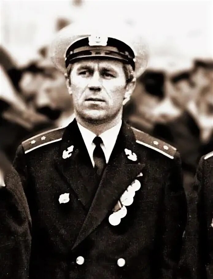 Четвертнов мичман читать. Мичман вмф ссср. форма мичмана вмф ссср. старший мичман. старший мичман форма.