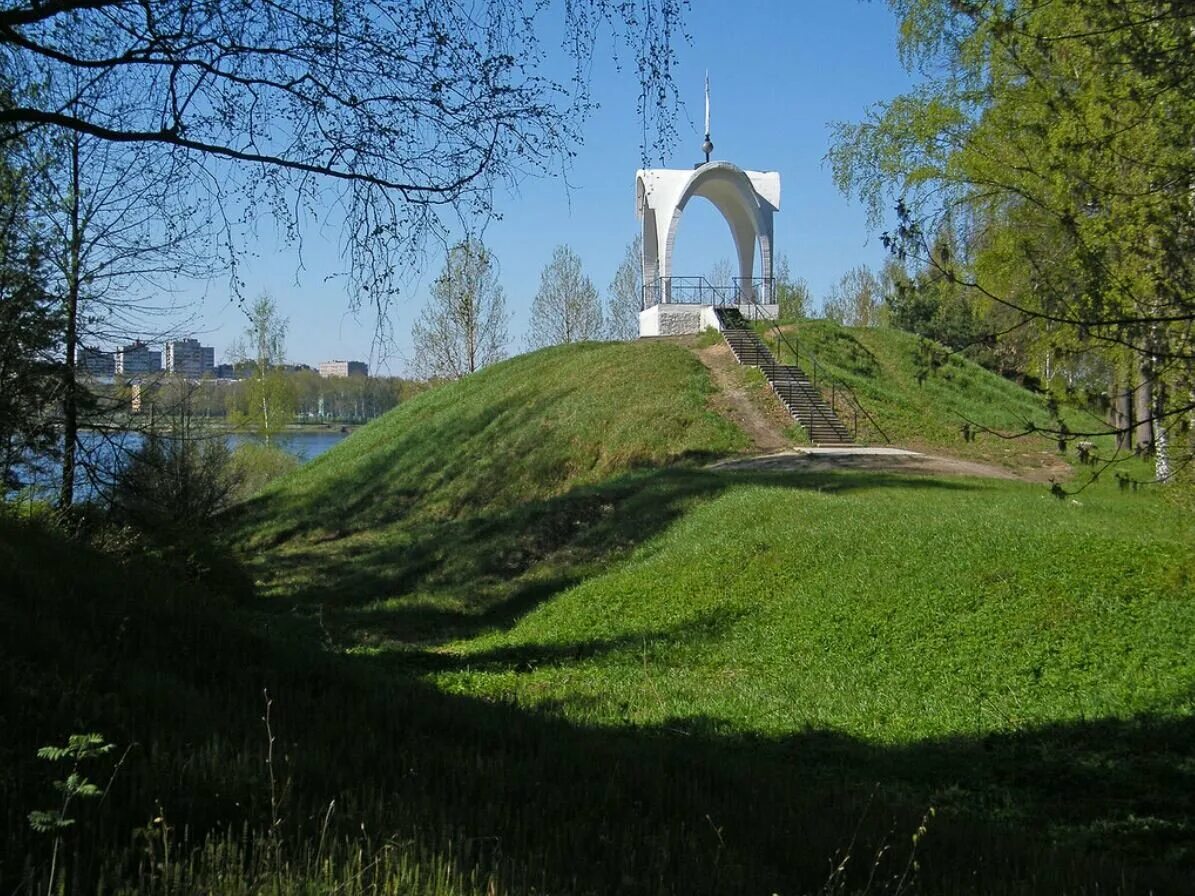 Петровский парк Рыбинск. Беседка Петровский парк Рыбинск. Петровское (усадьба, Рыбинск). Усадьба Михалковых Петровский парк Рыбинск. Левый берег рыбинск