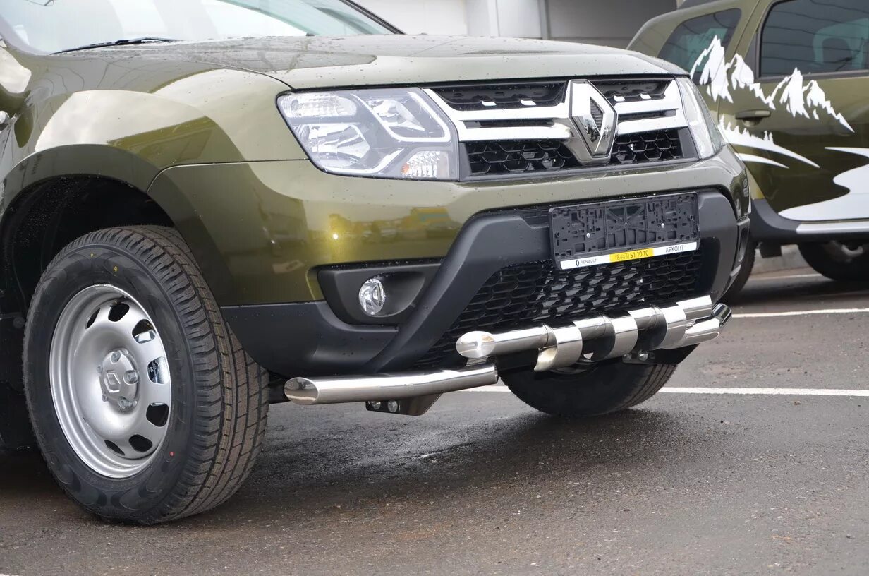 Защита дастер купить. Renault Duster 2015 защита переднего бампера. Защита бампера Renault Duster. Защита бампера Рено Дастер 2. Защита переднего бампера Renault Duster.