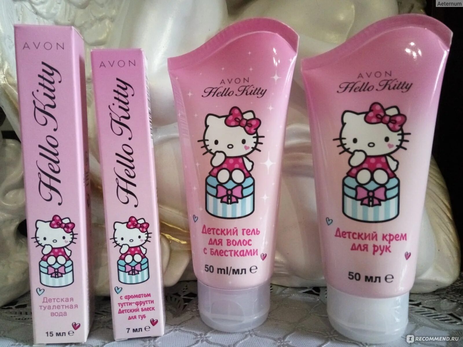 Косметика hello. Avon hello Kitty набор. Набор эйвон Хеллоу Китти. Косметика Хелло Китти авон. Набор Хеллоу Китти эйвон детский.