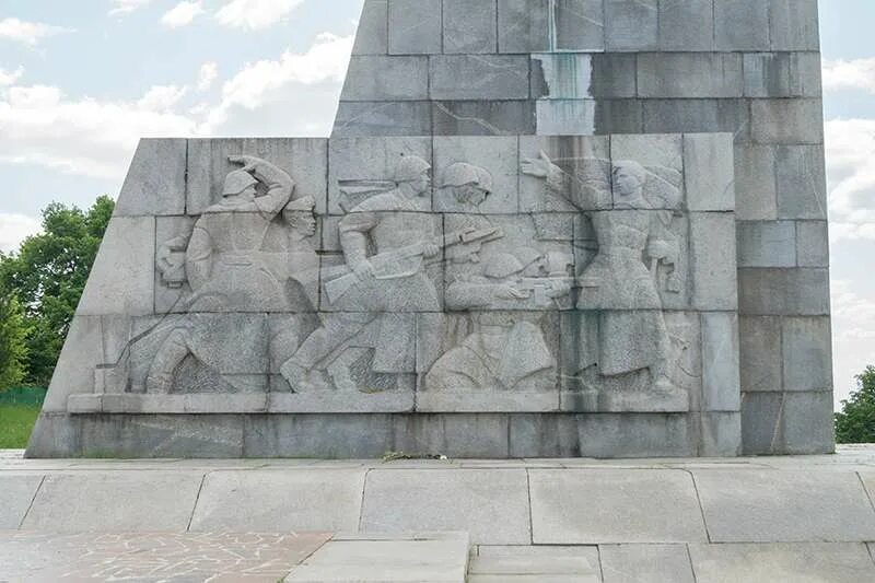 Сквер ополченцев замоскворечья. Монумент городам воинской славы парк победы. Московские памятники мемориалы музеи 1 класс. Московские памятники мемориалы музеи 1 класс. Музей космонавтики покорителям космоса.
