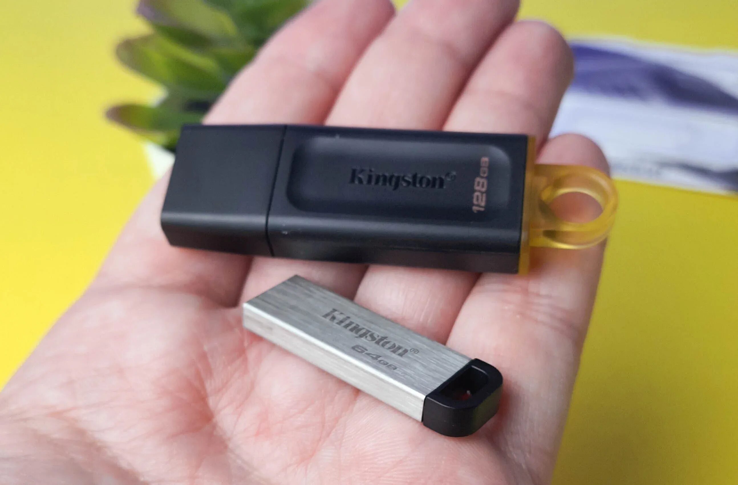 Флешка kingston 128. Kingston DATATRAVELER 32гб. USB Kingston DATATRAVELER Kyson 128гб. Kingston DATATRAVELER Kyson USB dtkn/32gb. USB Kingston DATATRAVELER Kyson 32гб.