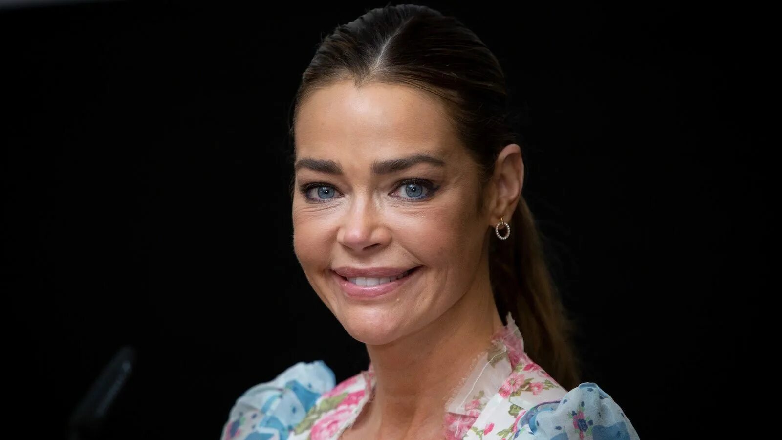 Denise richards onlyfans. Дениз Ричардс 2022. Дениз Ричардс сейчас. Дэнис Ричардс 2022. Denise Richards 2022.