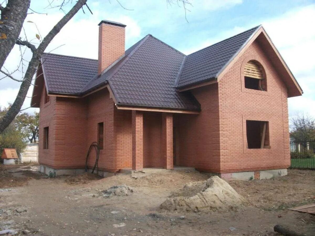 Под кирпичного дома. Кирпичный дом. дома из кирпича. домик из кирпича. дом из керамического кирпича.