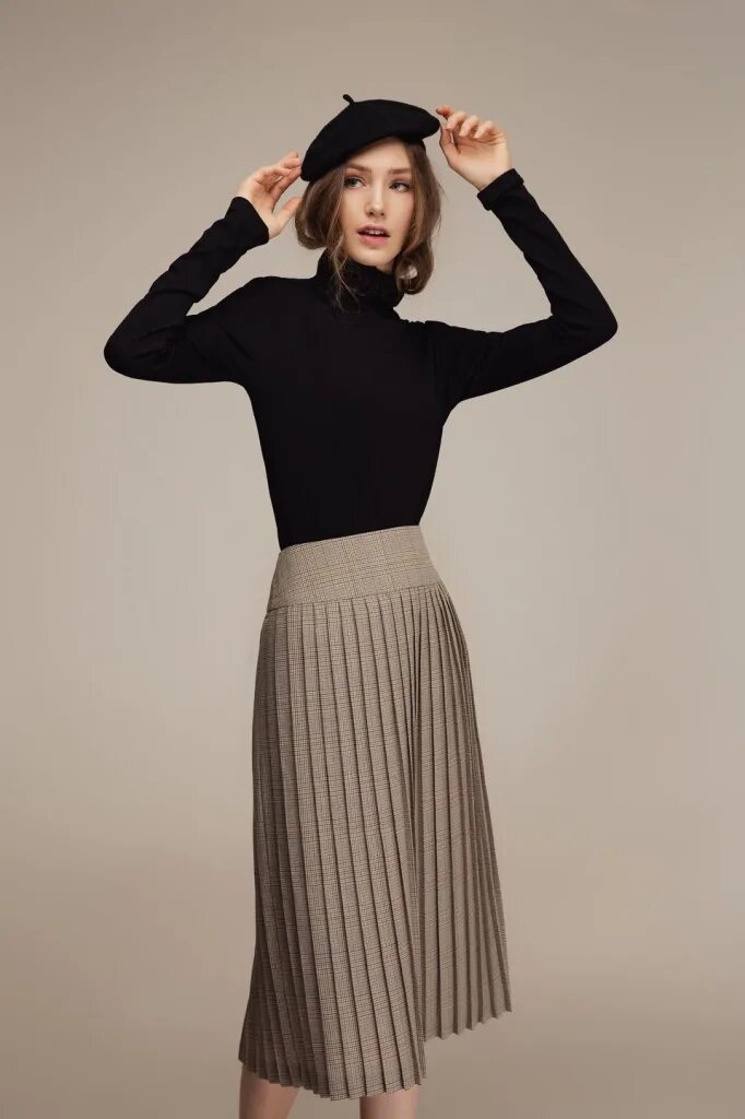 Oodji юбка плиссе. Плиссированная юбка из шерсти. Плиссированная шерстяная юбка. Юбка фенди гофре. Плиссированная шерстяная юбка.