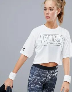 Футболки укороченные женские