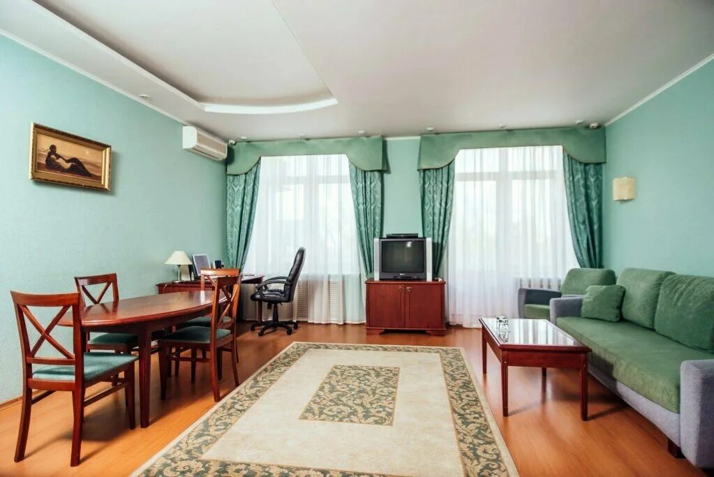 Арт отель николаевский посад суздаль. Валенсия ростов-на-дону гостиница. Николаевский посад отель в суздале. Отель николаевский вологда номера. Ростов гостиница на семашко.