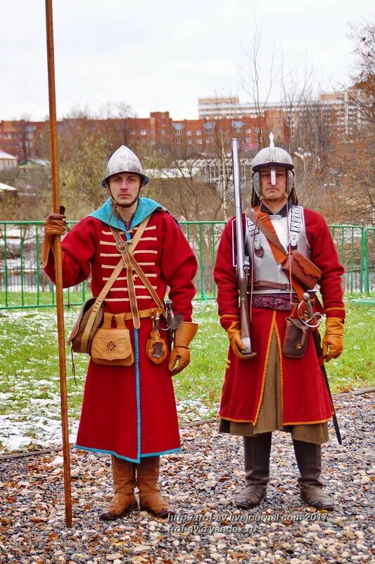 Пикинер 17 века реконструкция. Пикинеры 17 века Россия. Стрельцы пикинеры.