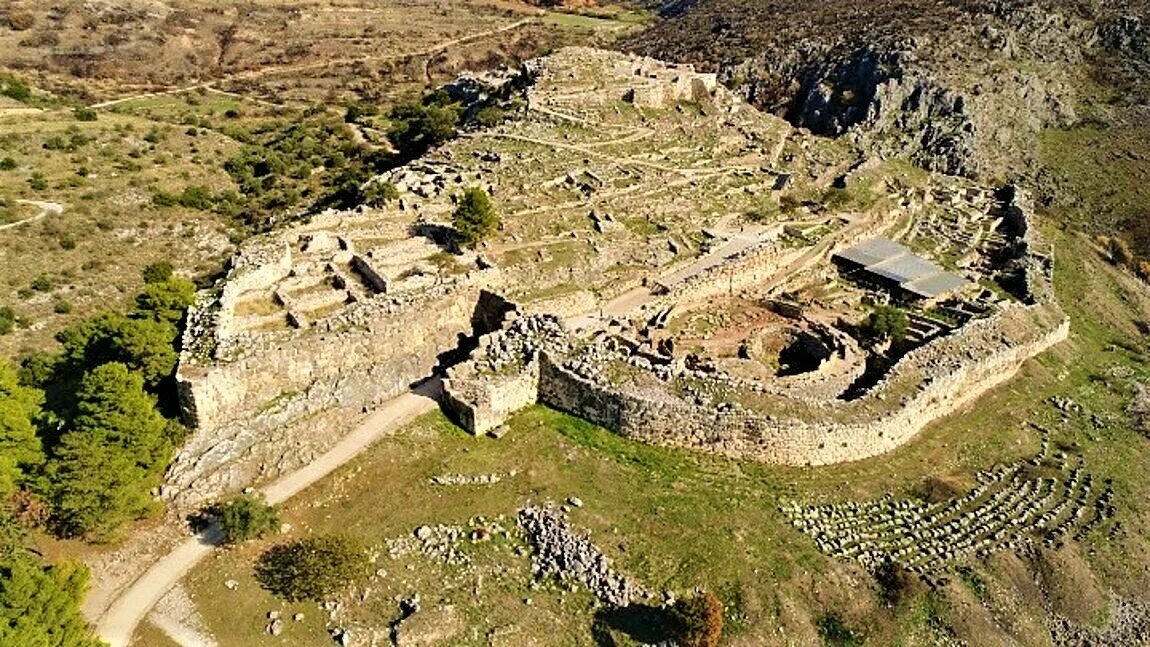 Микены гиссарлык. Город микены в древней греции. Город микены в древней греции. Город древней греции микены. Город древней греции микены.