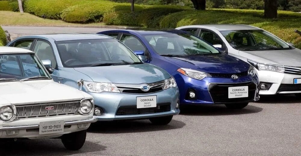 12 поколение купить. Toyota 1 поколения. Тойота Королла 1 поколения. Toyota Corolla Модельный ряд. Тойота Королла 1 модели.