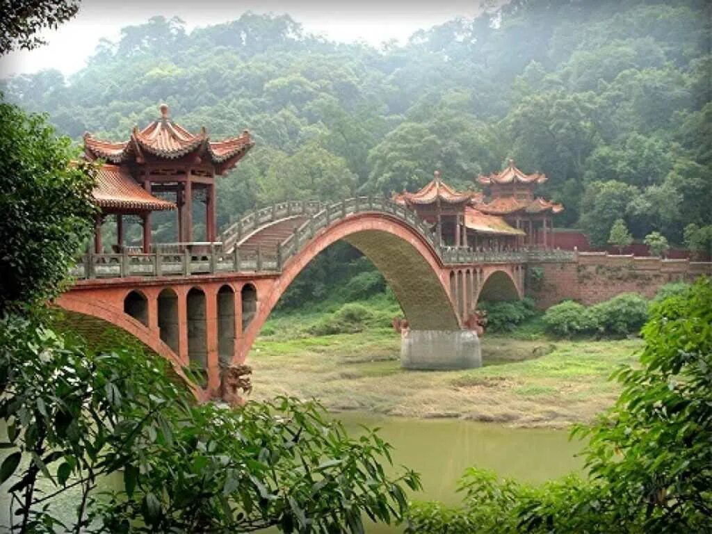 Китай достопримечатн. Достромичательности Китая. Мост Лэшань, Сычуань. Остров Хайнань Пекин.