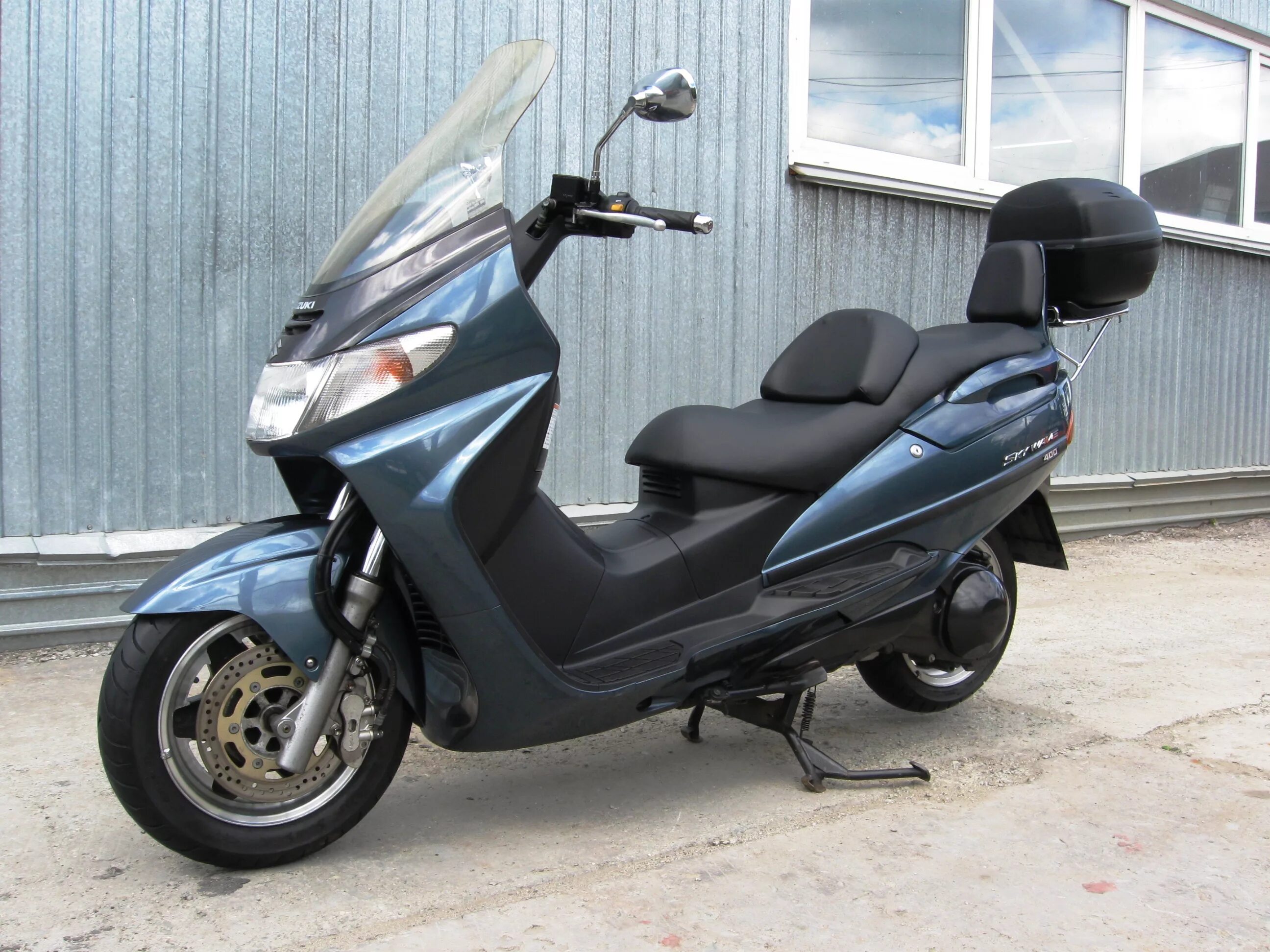 Скутер 400 кубов. Suzuki Skywave 400. Сузуки Skywave 400. Скутер Suzuki Skywave 400. Burgman Skywave 400.