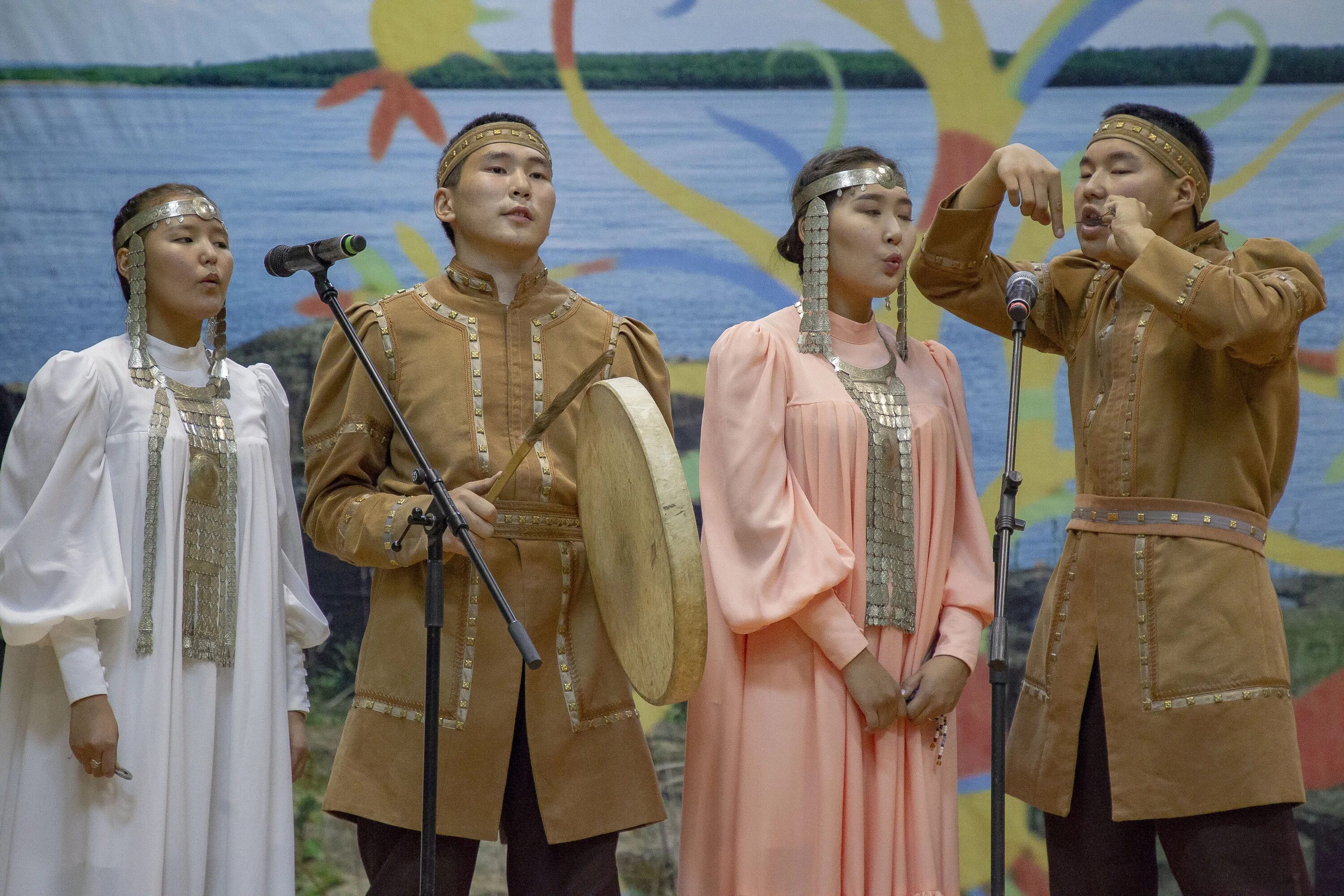 лики востока