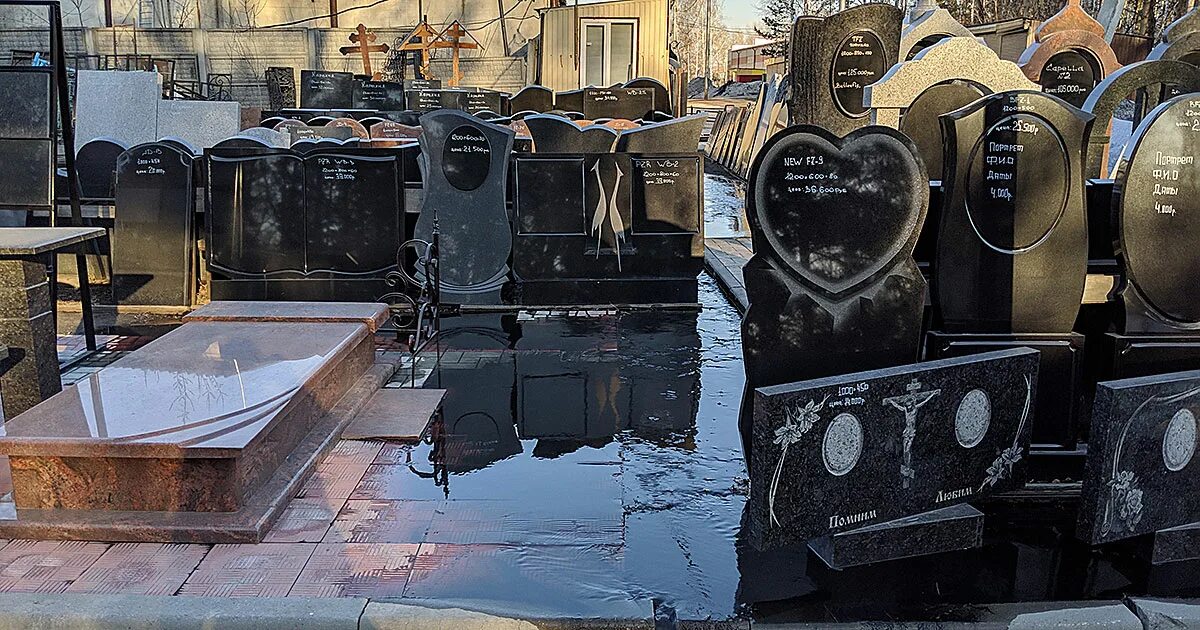 Кладбище квартал. Заельцовское кладбище новосибирск. кладбище мочищенское шоссе. мочищенское кладбище новосибирск. необычные памятники на кладбище в новосибирске.