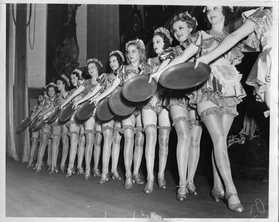 1937 A Chorus Line, Line Photography, Vintage Dance, Old Tv Shows, Showgirl...