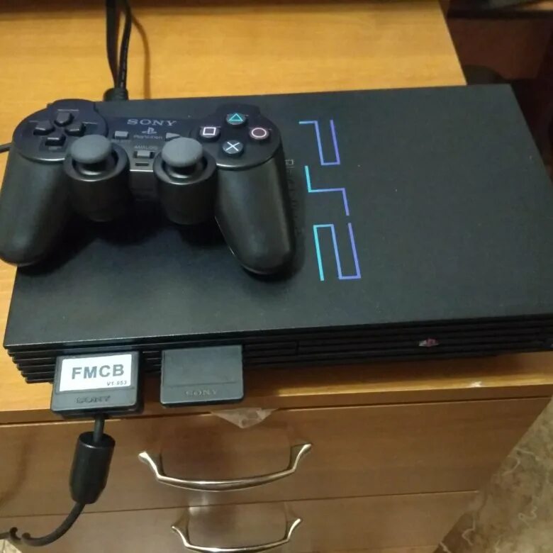 Авито ps 5. Sony PLAYSTATION 2. Сони плейстейшен 2 комплектация. Плейстейшен 2 WRS. Ps2 77008 вентилятор.